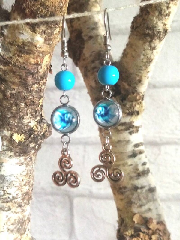 Boucles d'oreilles Blue fish et triskel
