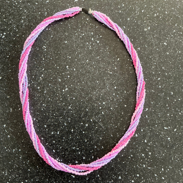 Ketting roze tinten