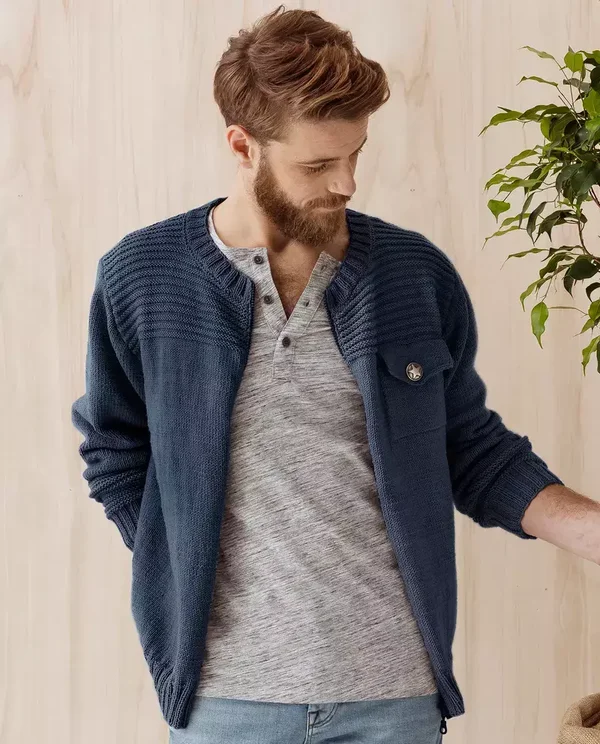 Phildar vest voor Heren maat XXL kleur marine gratis breiboek