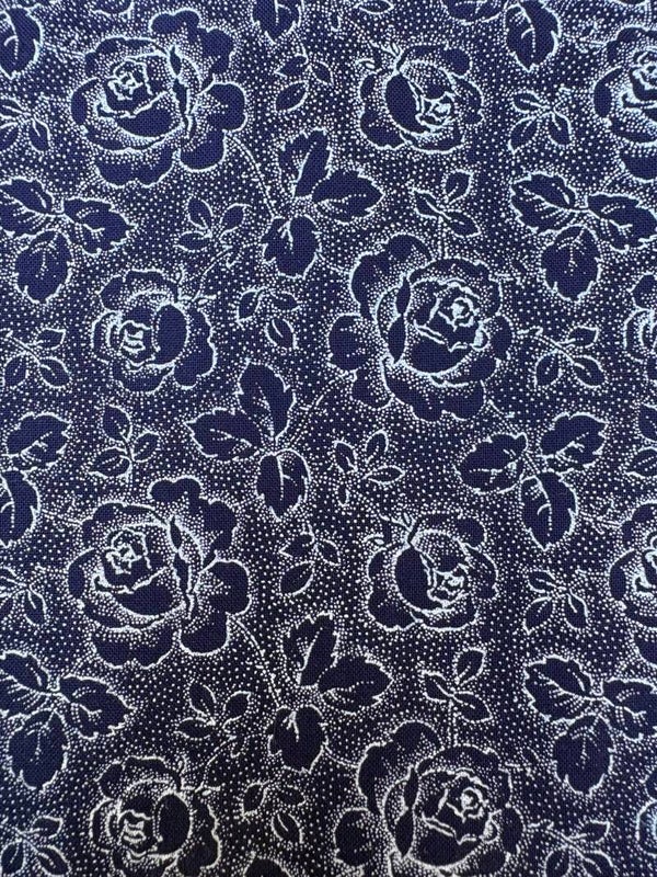 folklore stof bloemmotief donkerblauw klein bloemetje 408