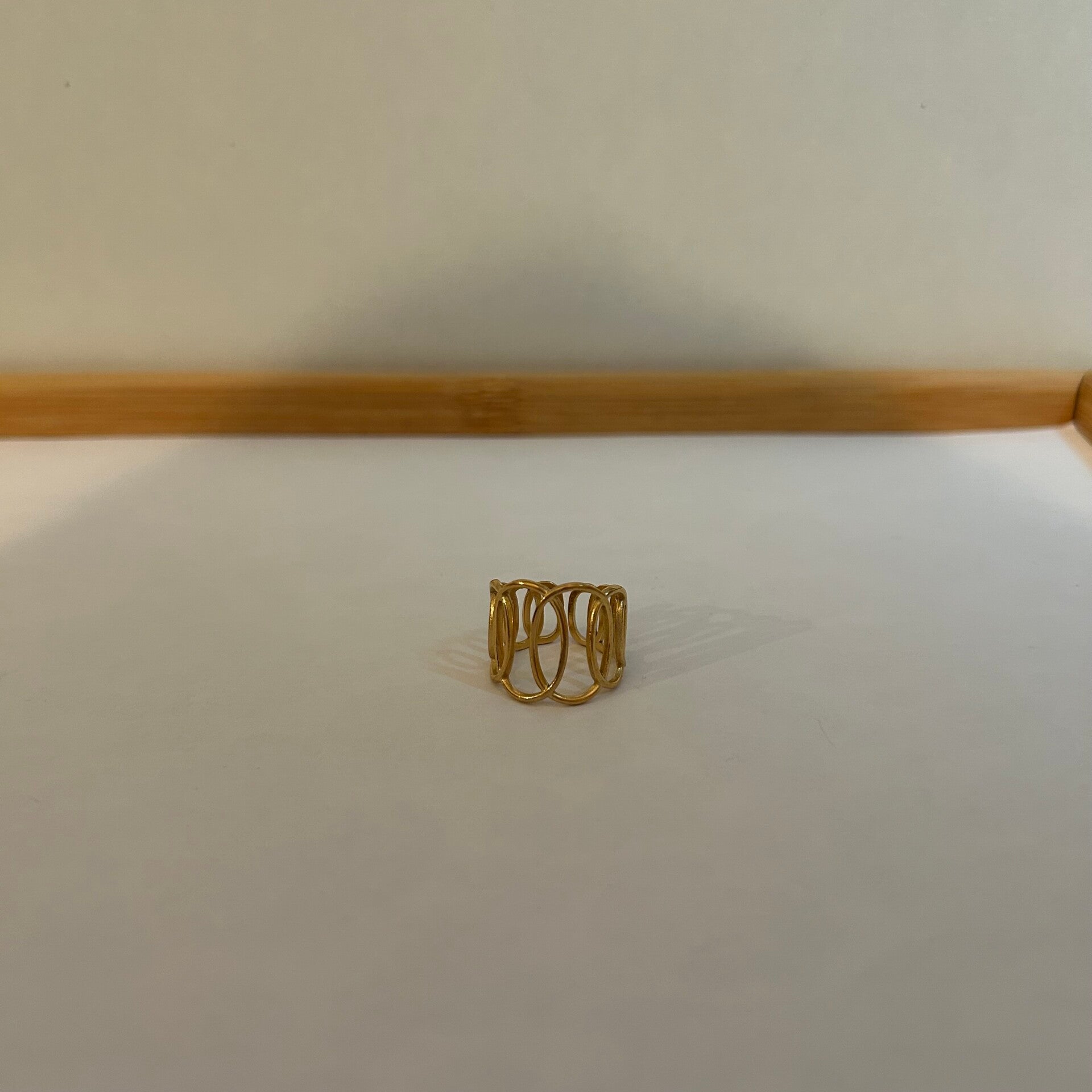 Round around ring