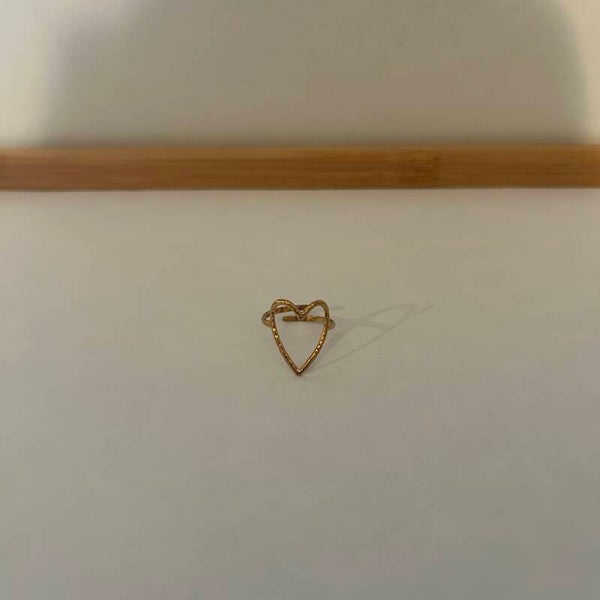 Thin love ring