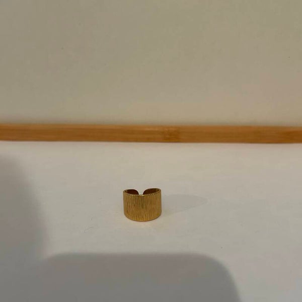Thick ring