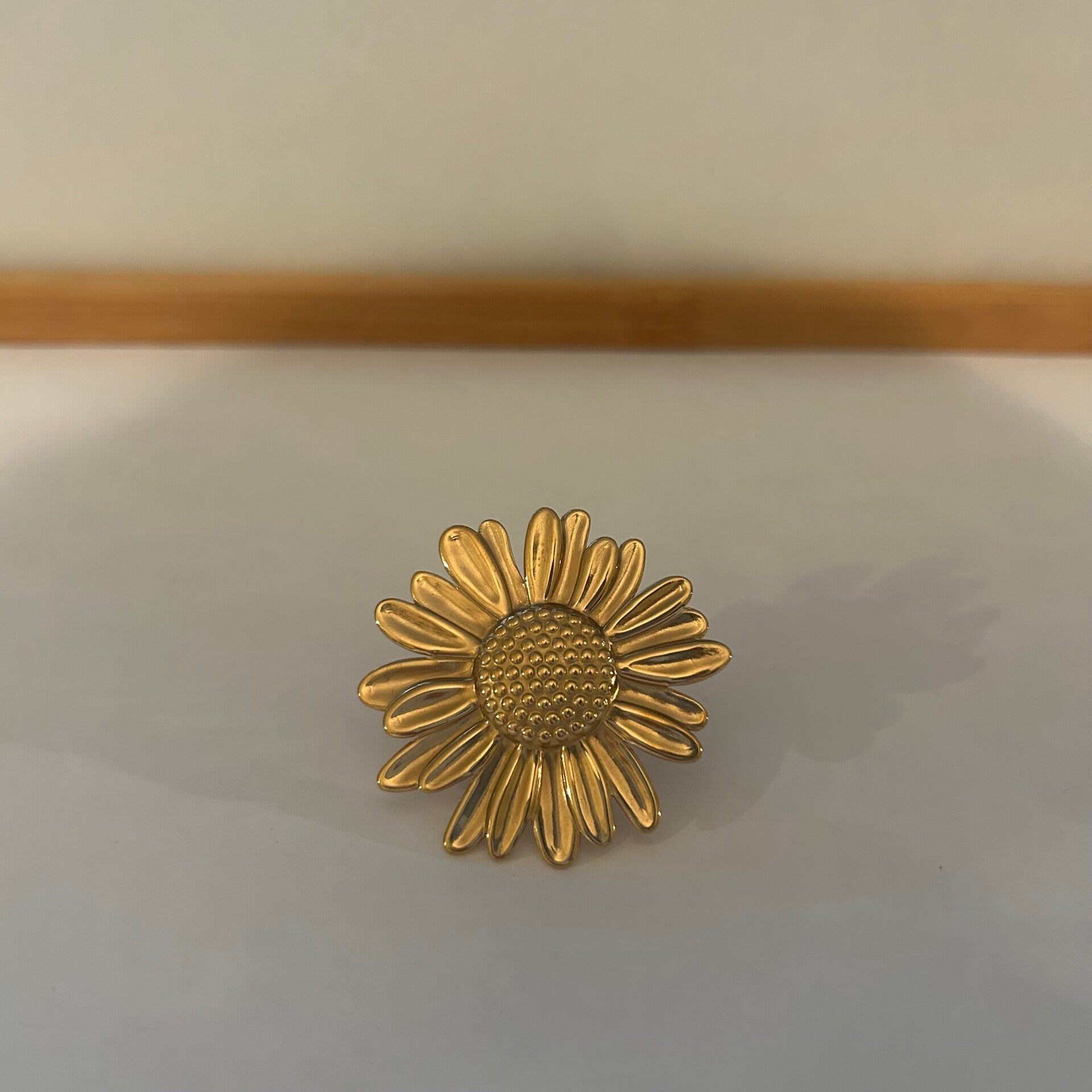 XL daisies ring