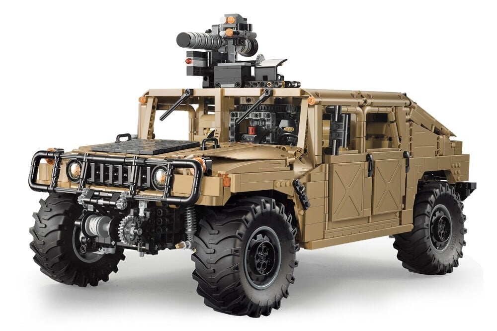 Cada C61036 – Humvee 1:8 Geländewagen Technikmodell static