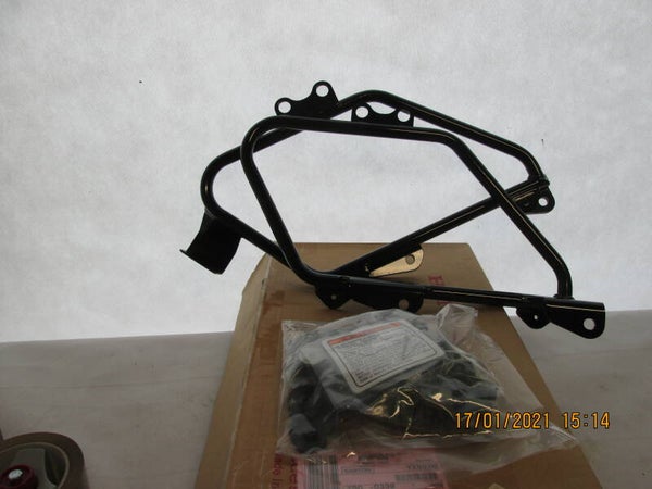 Zadelsteunset VT750C4  08L56-MEG-800