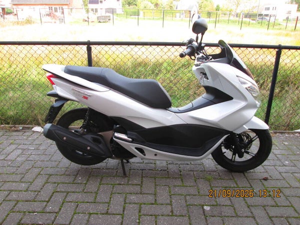 HONDA PCX125 PARELMOER  2015