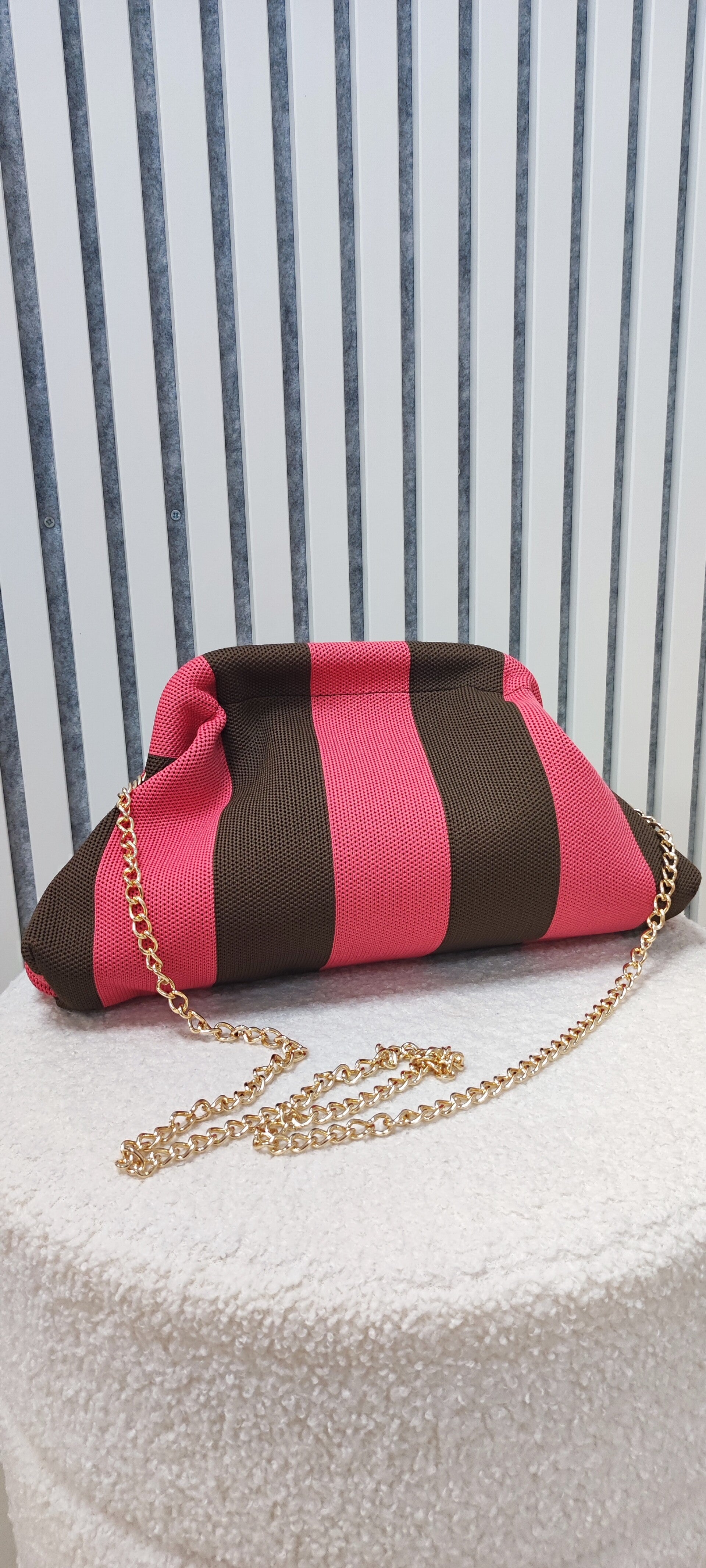 Bolso rosa de rallas