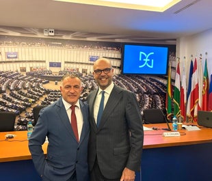 Calogero Coniglio. SEDE del PARLAMENTO EUROPEO a ROMA. Con Avv. Angelino ALFANO, Presidente, Fondazione ANAFePC