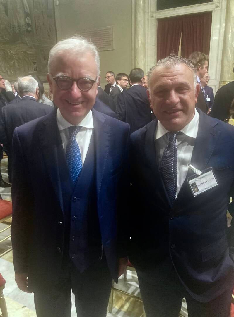  Con Alfredo MANTOVANO alla CAMERA DEI DEPUTATI (Sala della Regina) Sottosegretario di  Stato alla Presidenza del Consiglio dei ministri. Magistrato e già Sottosegretario di Stato al Ministero dell'interno, Deputato, Senatore. Fondazione De Gasperi