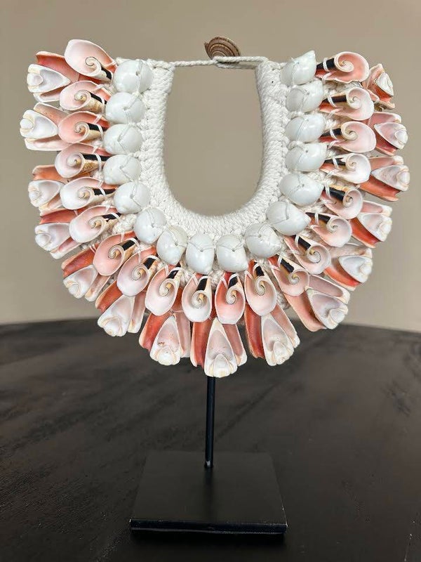 Schelpen ketting  op standaard maat M