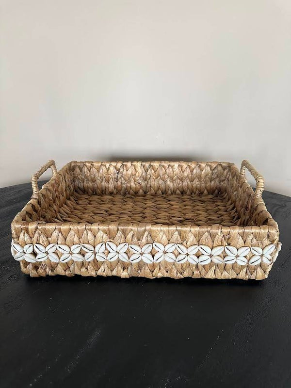 Handgemaakte schelpen mand rond maat M