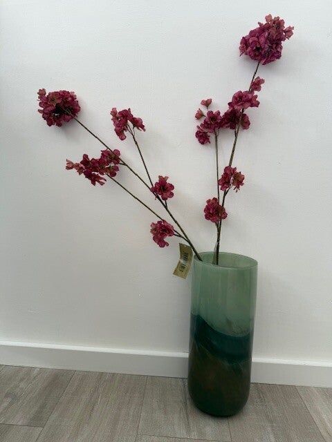 oud roze bloemetjes aan tak