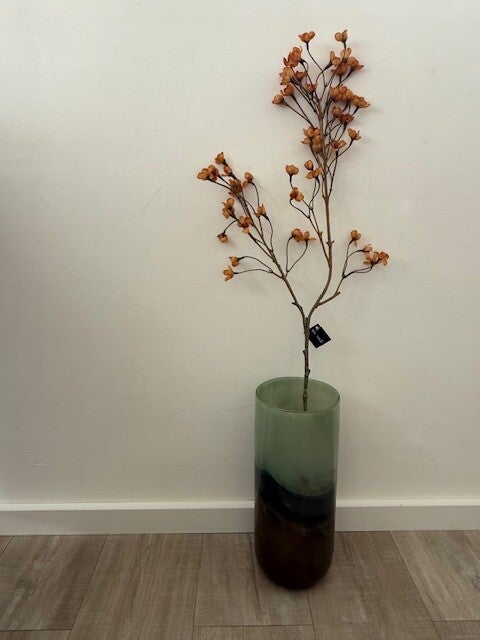 lichtbruine bloemetjes aan tak