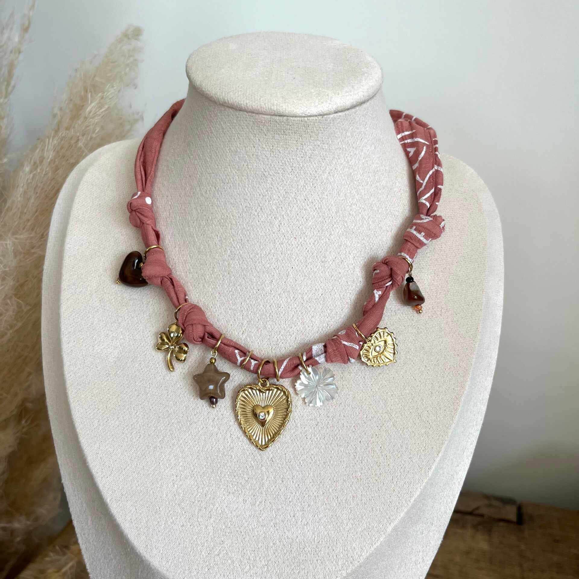 Collier « Bora »