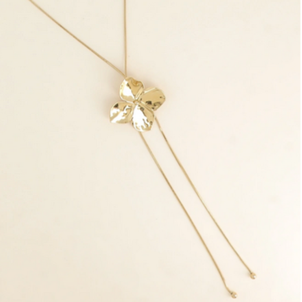 Collier "Cravate fleur"