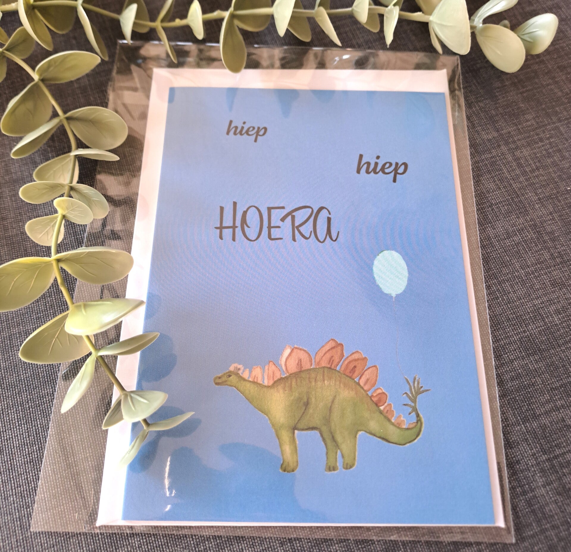 SALE - Dubbele wenskaart dino