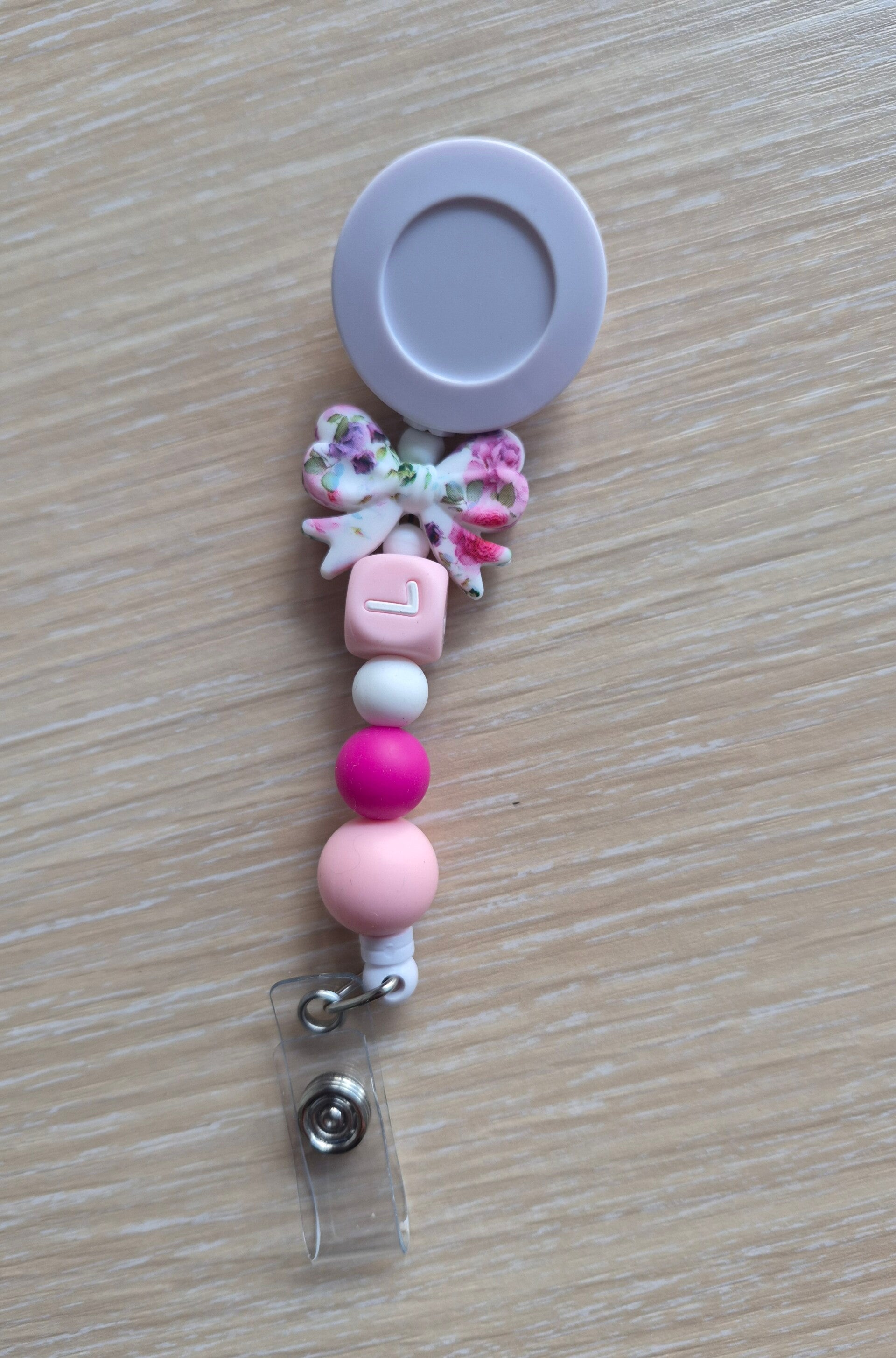 Badgehouder rozetinten met letter