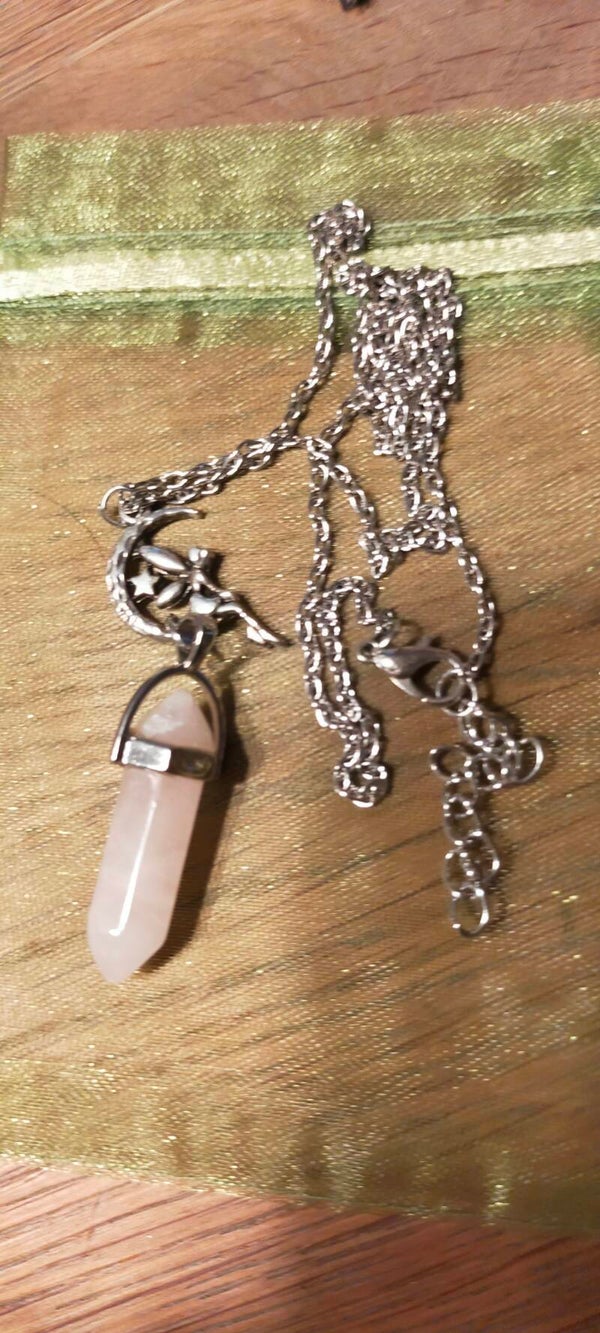 Ketting rozequartz en elfje