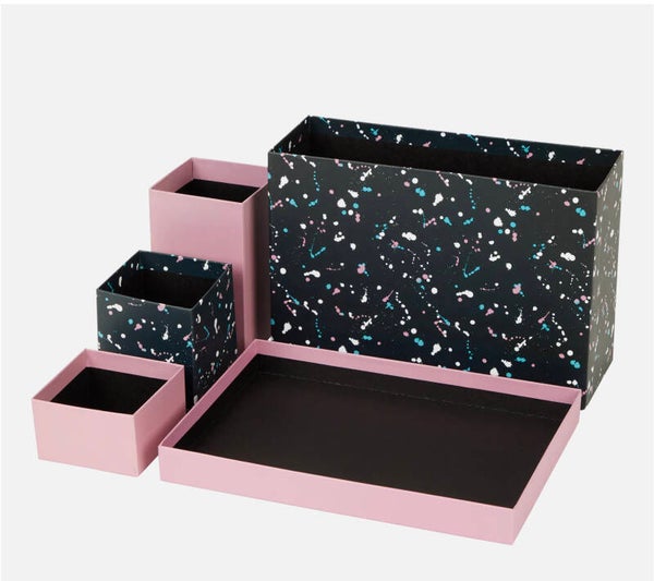 Desk organizer