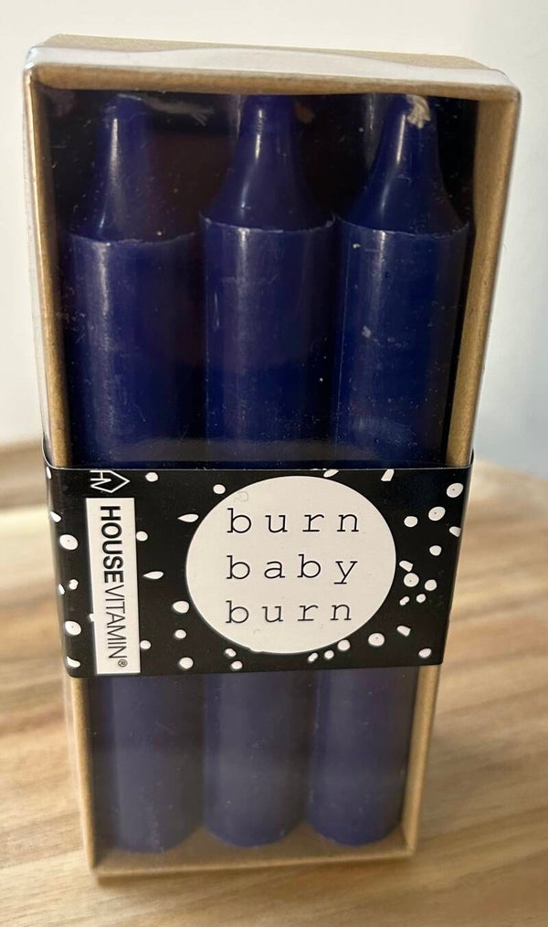Setje blauwe korte dinerkaarsen