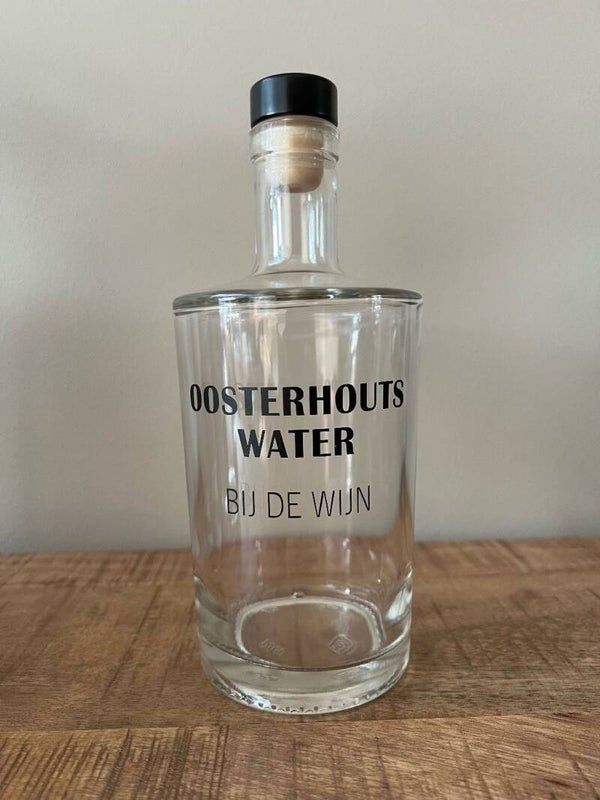 Waterfles "Oosterhouts Water Bij de wijn"