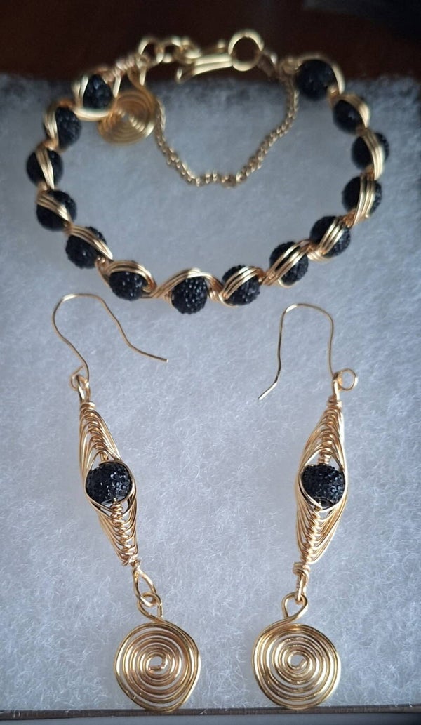 Wire wrapped jewelry
