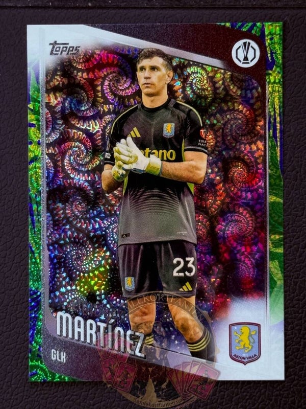 Topps UCC Carnaval 25/26 Emiliano Martinez Parallel