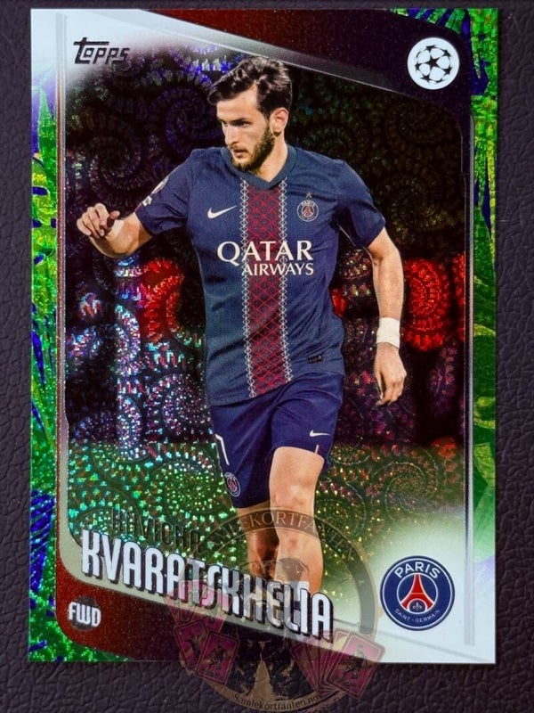 Topps UCC Carnaval 25/26 Khvicha Kvaratskhelia Parallel