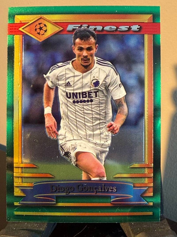Topps Finest UCC 22/23 - Diogo Goncalves