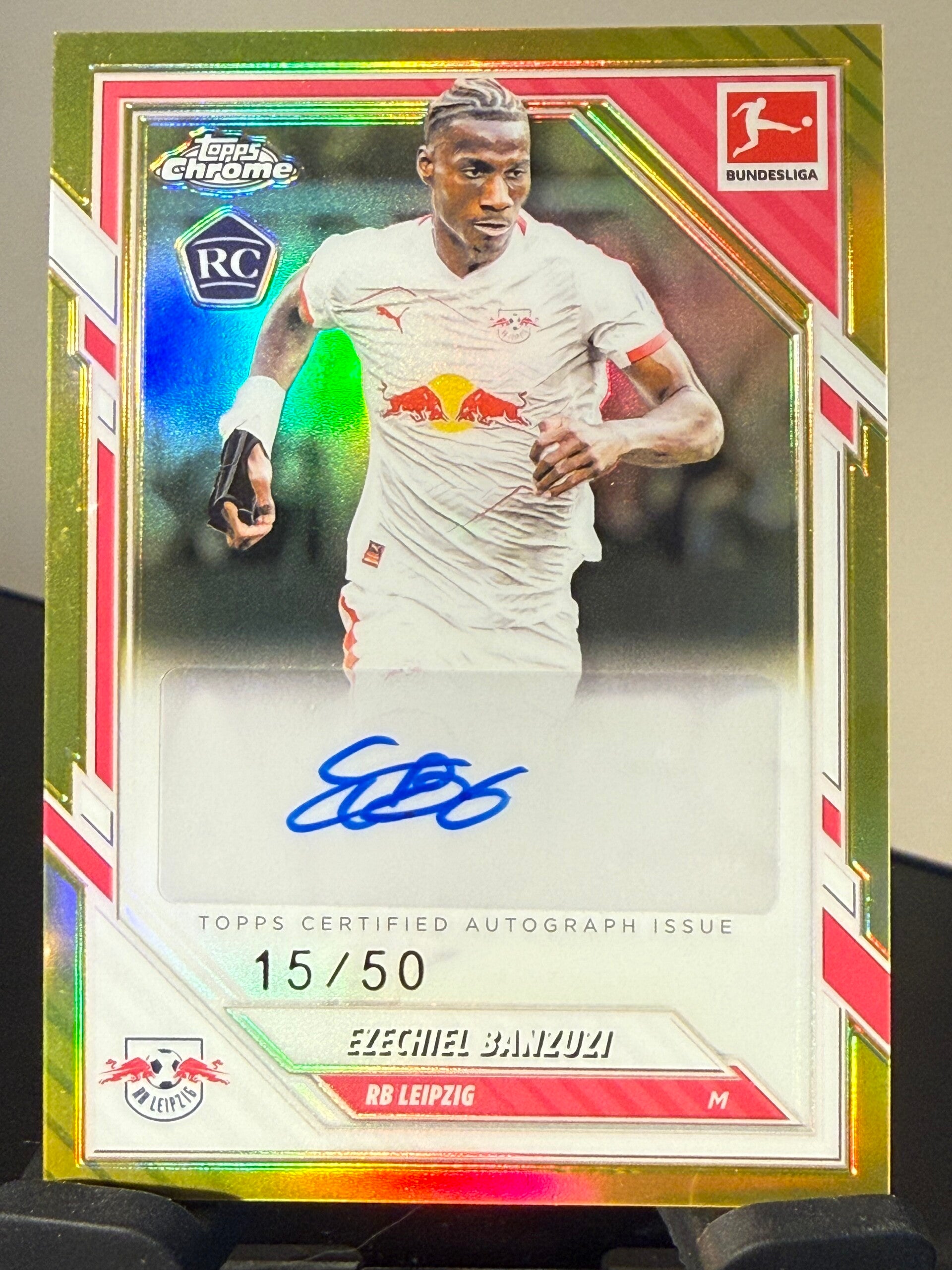 Topps Bundesliga Chrome 25/26  Ezechiel Banzuzi RC auto 15/50