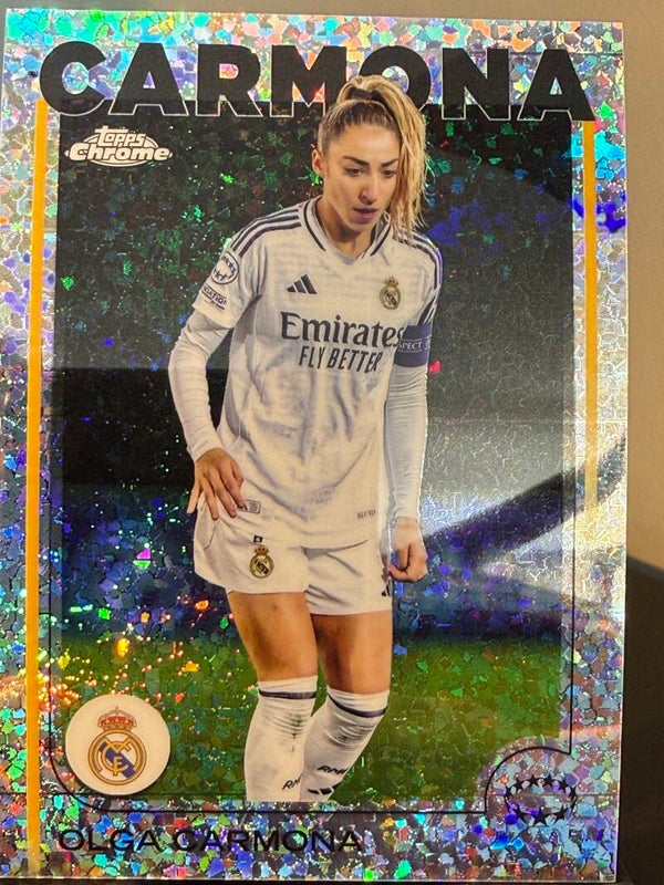 Topps UWCL Chrome 24/25 Olga Carmona