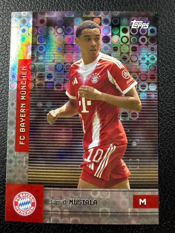 Topps Bayern München Team Set 25/26 Jamal Musiala Parallel