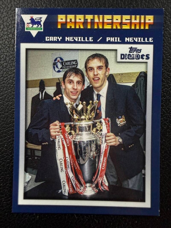 Topps Decades Premier League 25/26 Gary Neville - Phil Neville