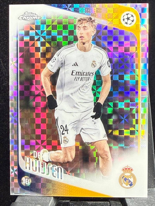Topps UCC Chrome 25/26 Dean Huijsen Parallel
