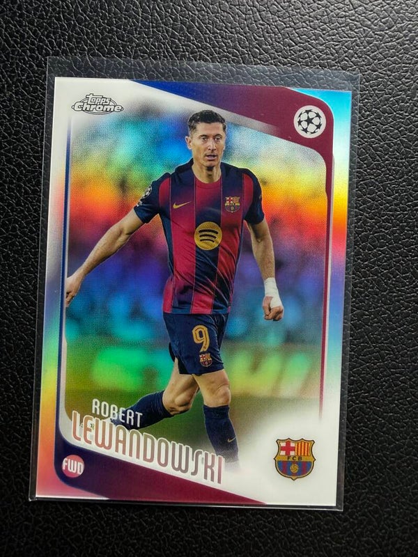 Topps UCC Chrome 25/26 Robert Lewandowski Parallel