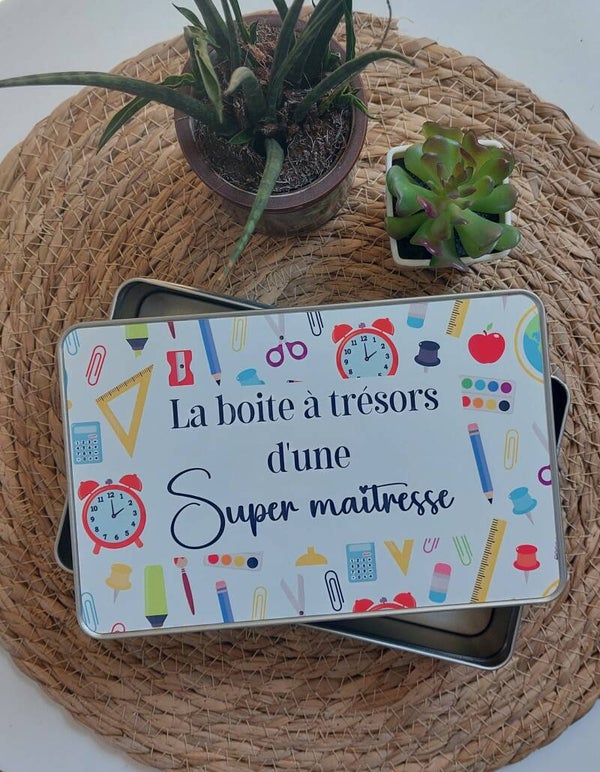BOITE A TRESORS - Fond blanc