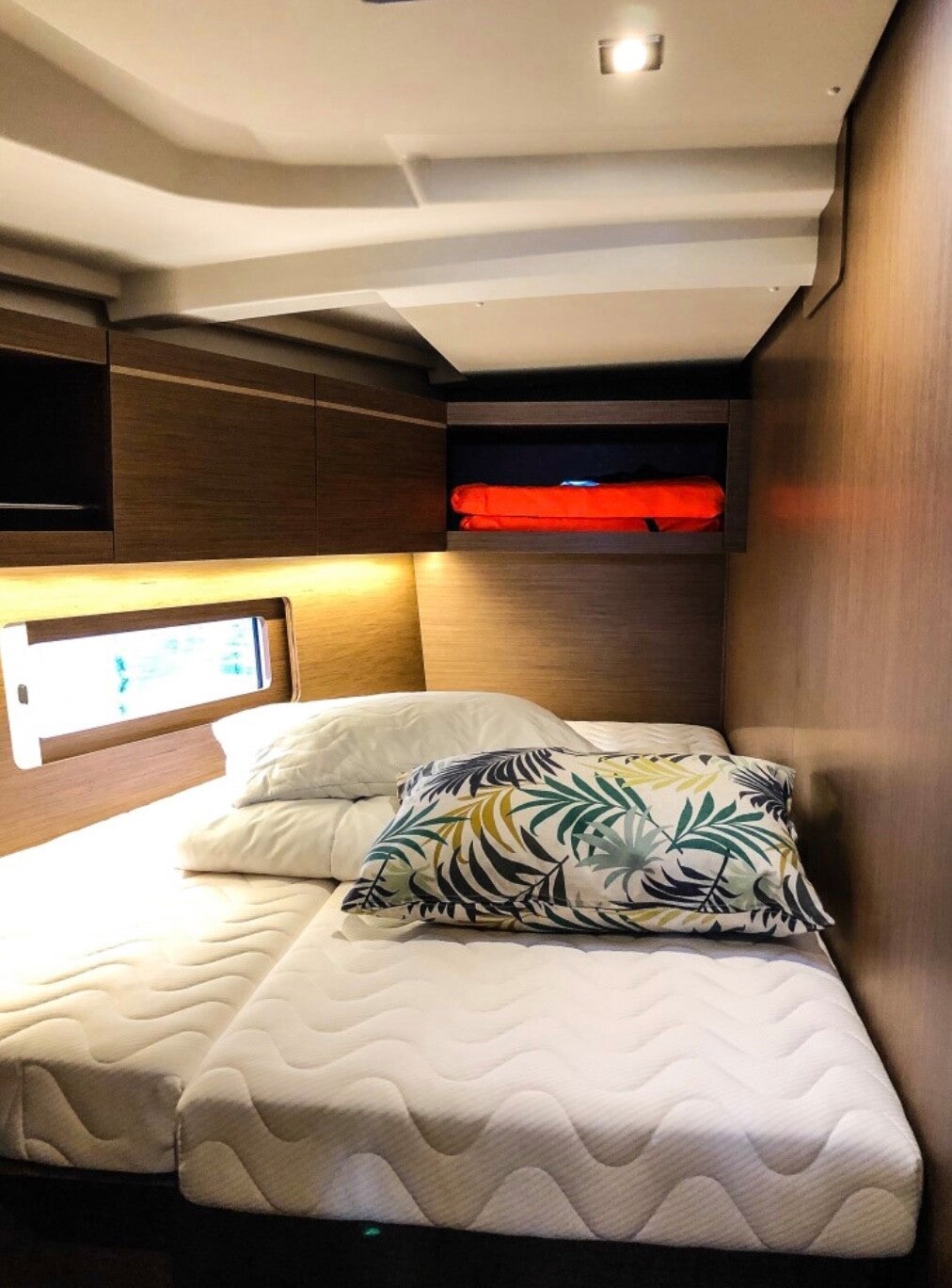 Solo Forward Cabin with Ensuite