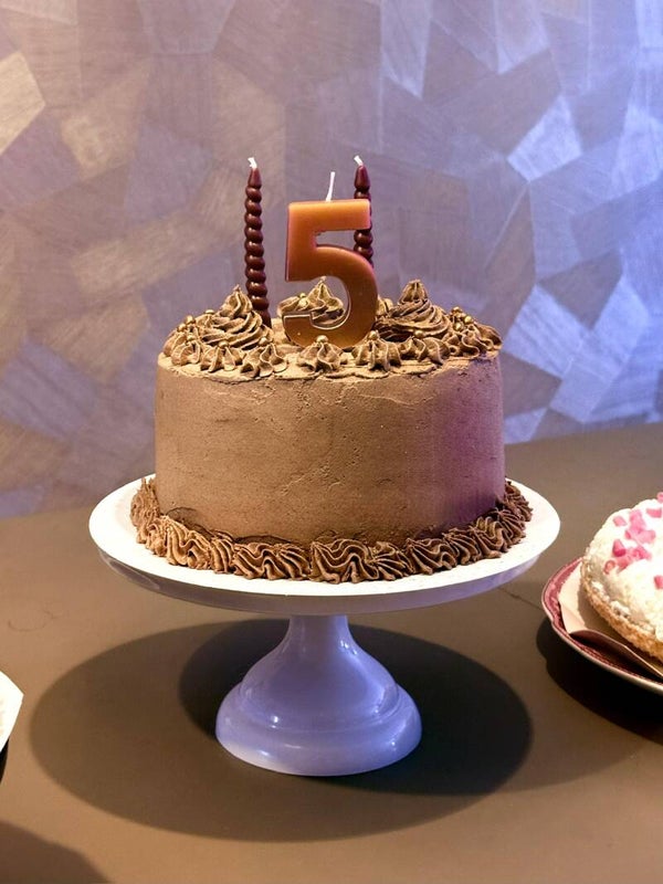 Vanilla buttercream taart naar eigen wens (kleur, smaak, vulling)