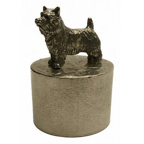 Urn Cairn terrier