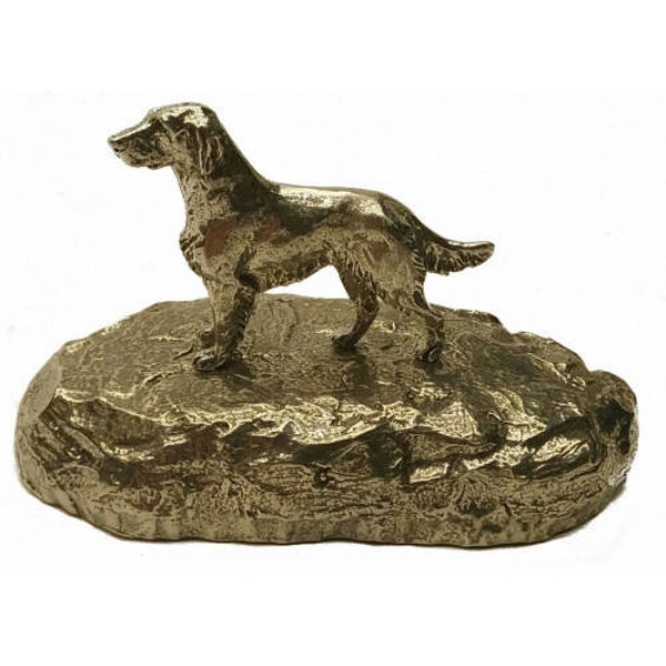 Urn Flatcoated retriever