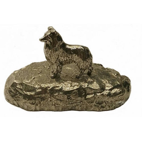Urn Shelty