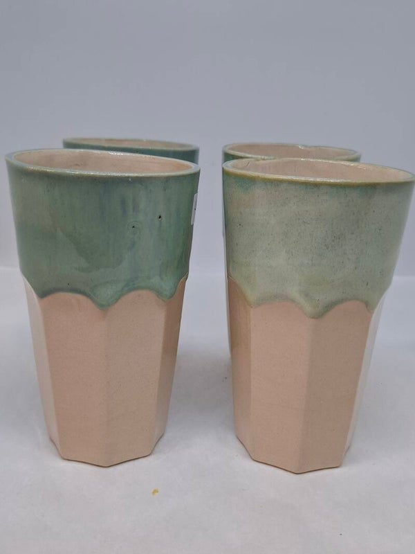 Set van 4 tassen licht groen 2