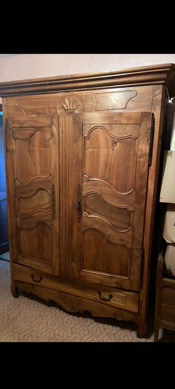 Armoire provençale