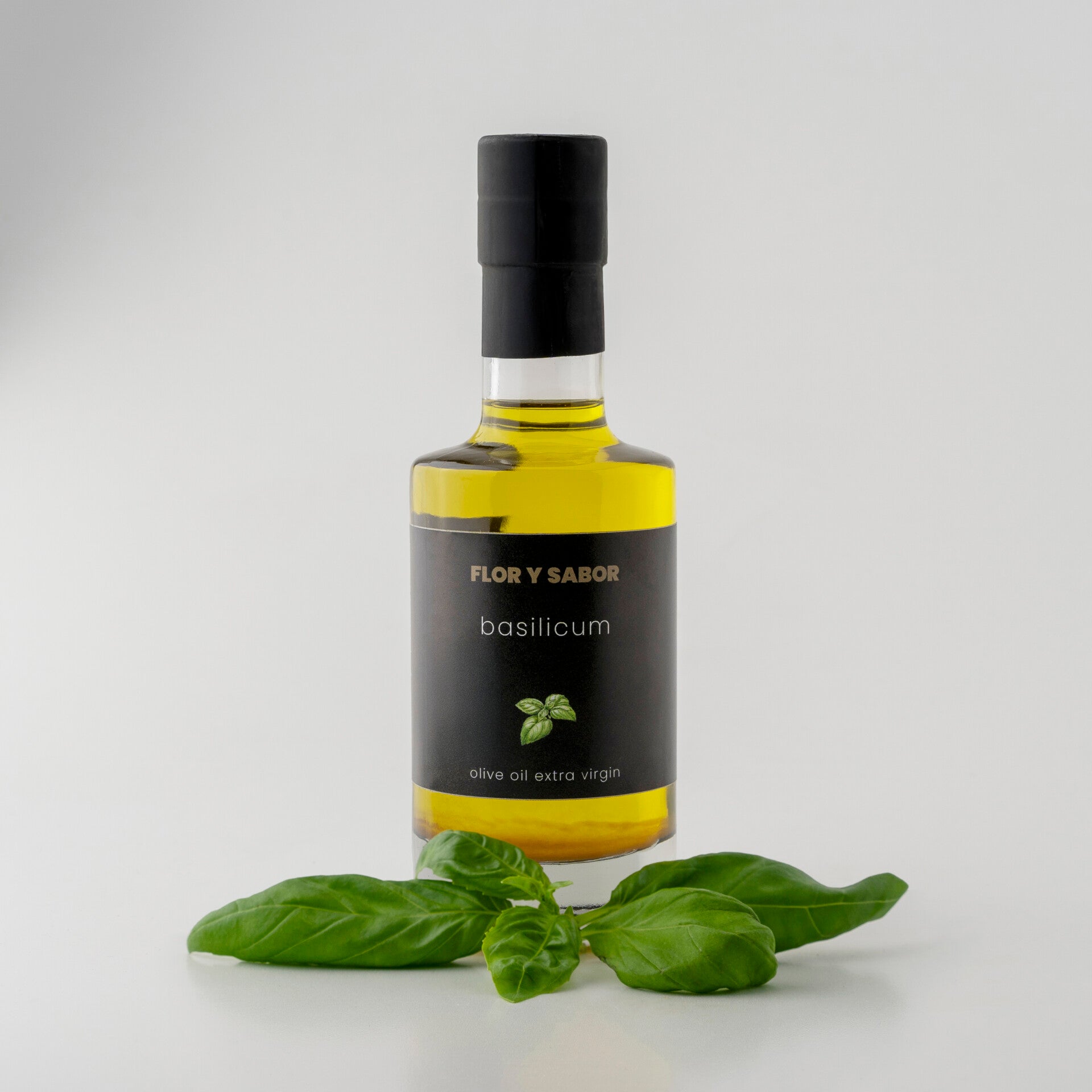 500ML FLES Extra Virgin Italiaanse Basilicum-olie (Private Label mogelijk)