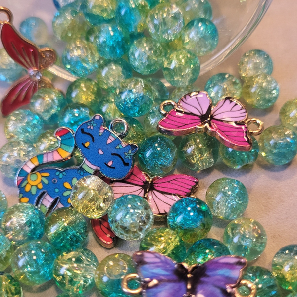 Glasperlen mit Charms #GrünGlitzer