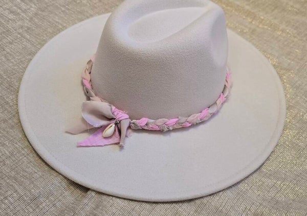 Mibiza hat