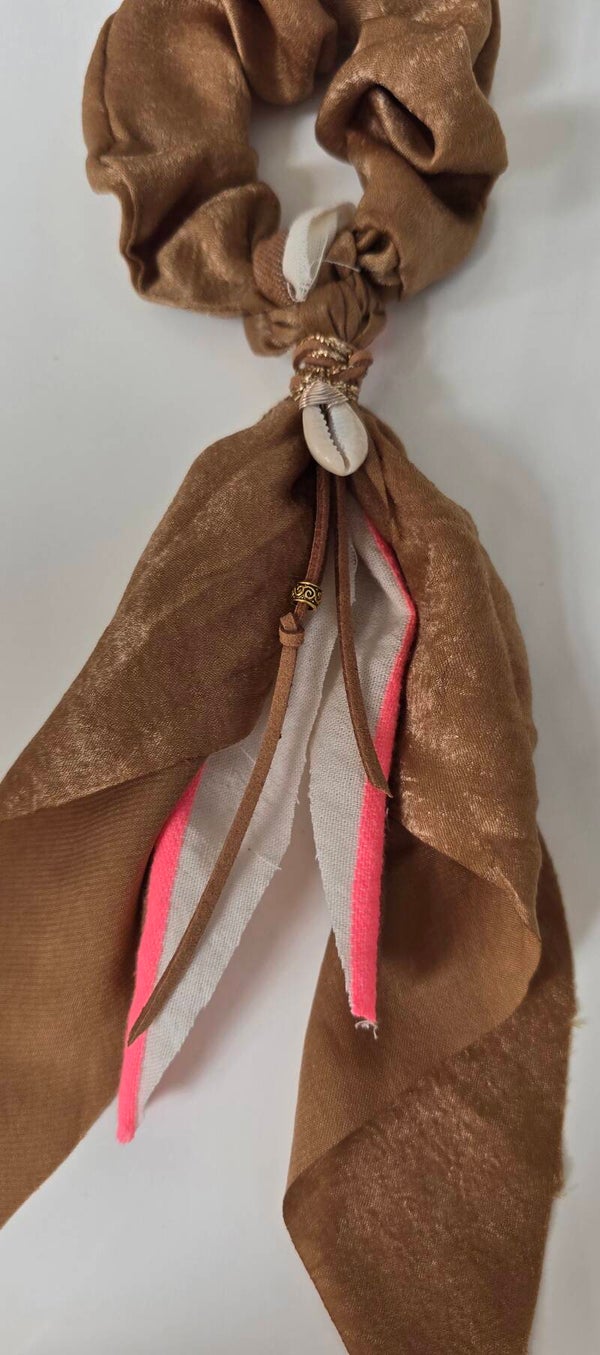 Mibiza Scrunchie | Camel & Pink