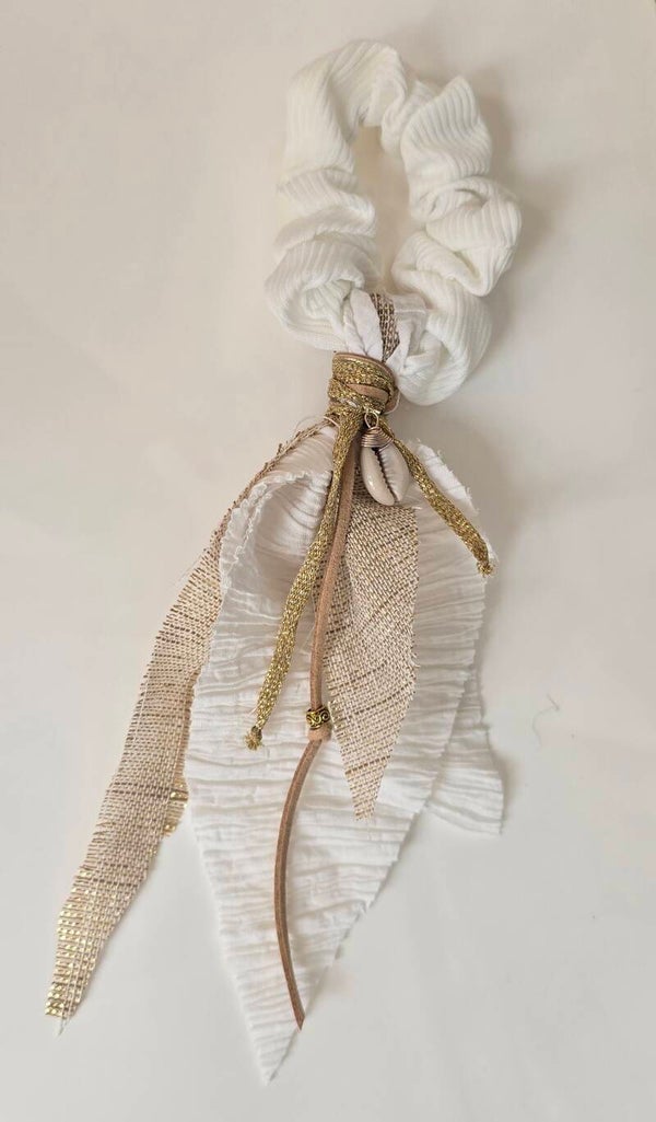 Mibiza Scrunchie | White Sand Gold