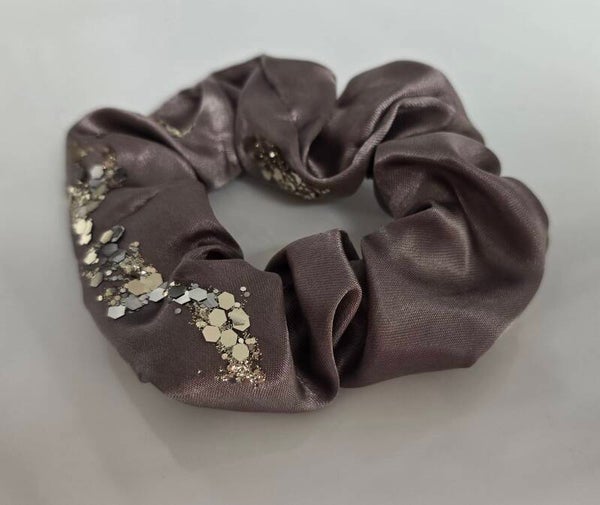Mibiza Scrunchie – Taupe Shimmer
